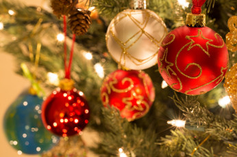 Картинка праздничные шарики шары