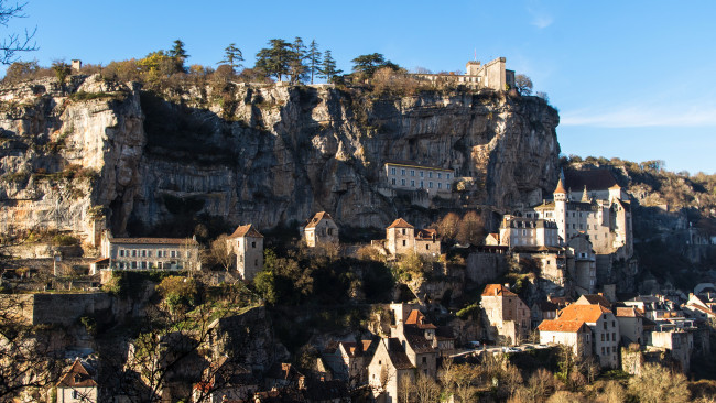 Обои картинки фото рокамадур,  франция, города, - здания,  дома, дома, горы, франция