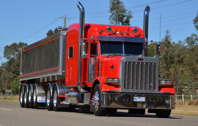 Обои картинки фото peterbilt, автомобили, motors, company, классические, грузовики, седельные, тягачи, сша