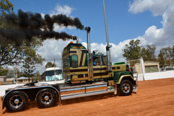 Картинка mack+superliner автомобили mack тяжелый тягач седельный грузовик