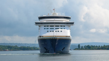 Картинка color+fantasy корабли лайнеры круиз лайнер