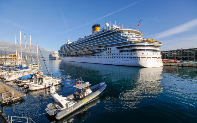 Обои картинки фото costa diadema, корабли, лайнеры, круиз, порт, причал, лайнер