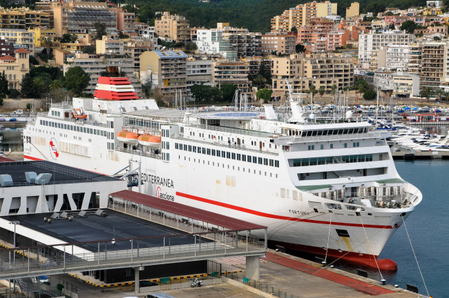 Обои картинки фото fortuny, корабли, лайнеры, порт, круиз, лайнер, причал