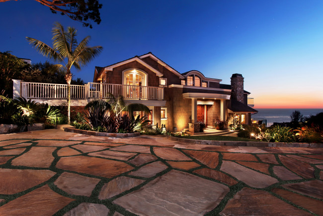 Обои картинки фото города, - здания,  дома, улица, особняк, огни, ночь, пальмф