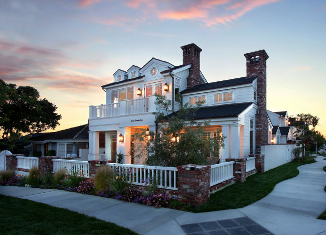 Обои картинки фото города, - здания,  дома, огни, ночь, улица, особняк, дом