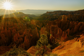 Картинка природа восходы закаты горы лучи блики закат