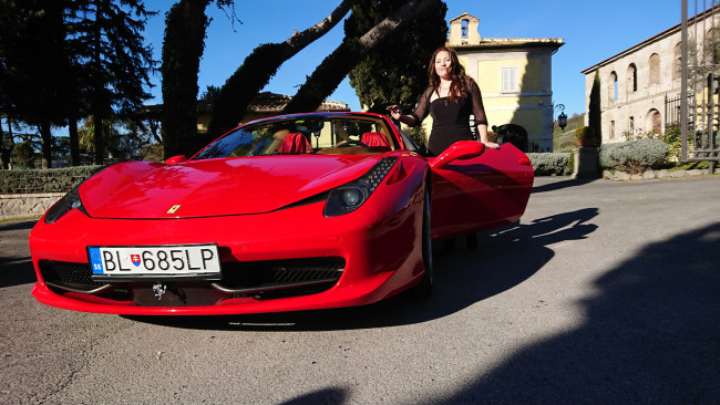 Обои картинки фото автомобили, -авто с девушками, ferrari