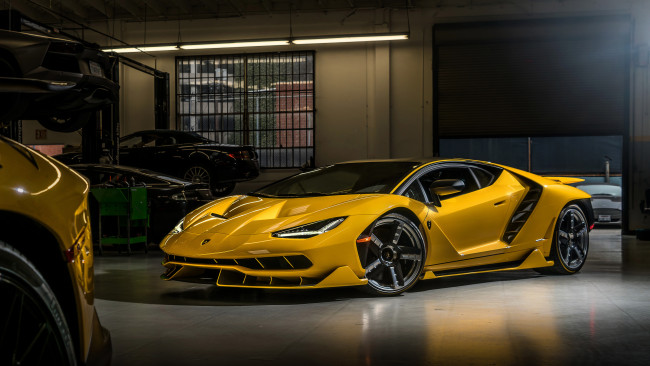 Обои картинки фото lamborghini centenario coupe, автомобили, lamborghini, гараж, суперкар, сars, centenario, coupe, ламборджини