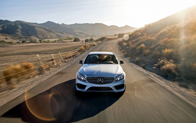 Обои картинки фото автомобили, mercedes-benz, скорость, мерседес, белый, дорога, шоссе, трасса, горы