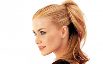 Картинка девушки carmen+electra блондинка лицо