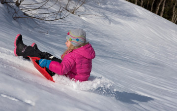 Картинка разное дети девочка куртка склон снег