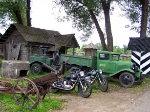 Картинка мышкин народный музей автомобили разные вместе