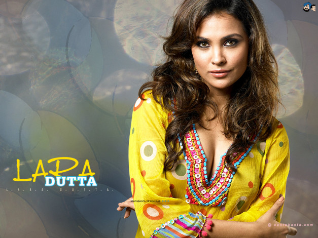 Обои картинки фото Lara Dutta, девушки