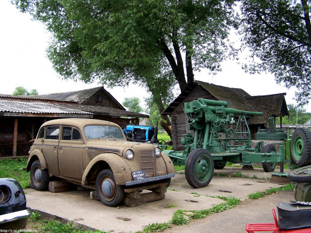 Обои картинки фото мышкин, народный, музей, автомобили, москвич