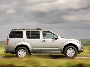 Картинка автомобили nissan datsun