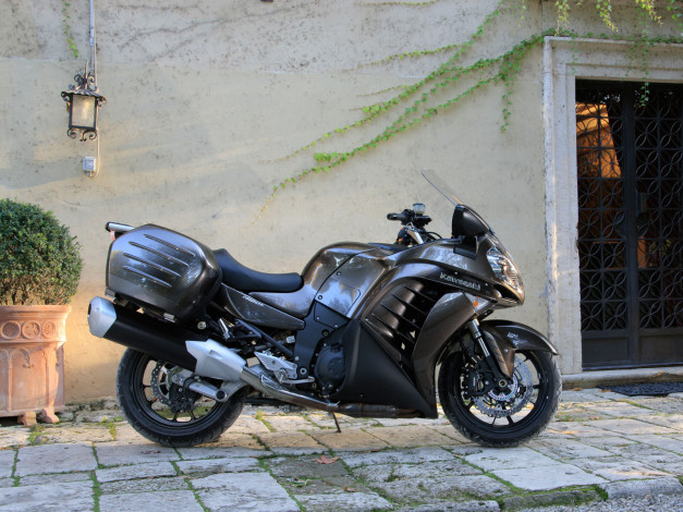 Обои картинки фото мотоциклы, kawasaki