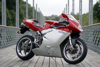 Картинка мотоциклы mv agusta мотоцикл