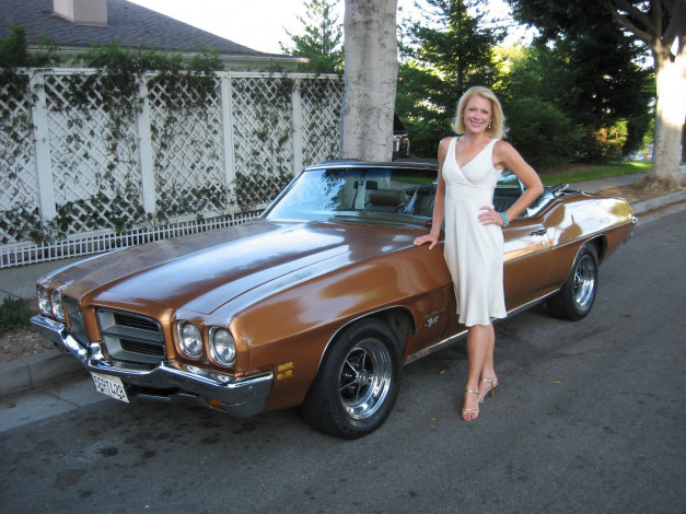 Обои картинки фото автомобили, авто, девушками, pontiac