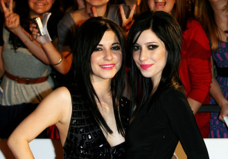 обоя veronicas, музыка, дэнс-поп, альтернативный, рок, поп-рок, австралия, поп-панк