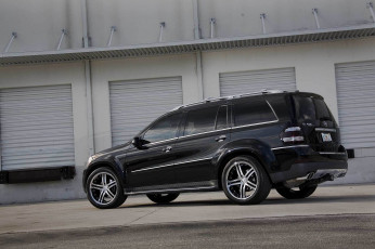 Картинка автомобили mercedes benz гараж чёрный gl джип