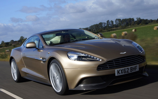 Обои картинки фото автомобили, aston, martin, subsection, am, 310, vanquish, sports