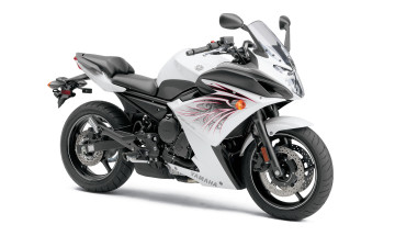 обоя мотоциклы, yamaha, светлый, 2010г, fz6r