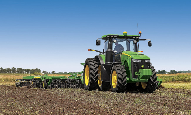 Обои картинки фото техника, тракторы, пахота, плуг, трактор, поле