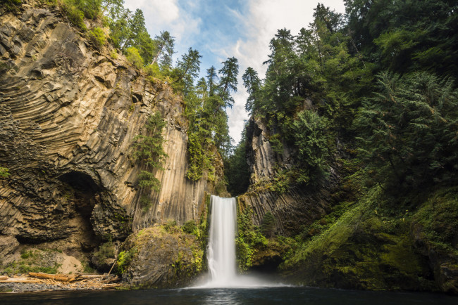 Обои картинки фото природа, водопады, водопад, река, лес