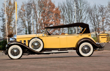 Картинка cadillac+v12+370+a+all+weather+phaeton+by+fleetwood+1932 автомобили классика fleetwood phaeton 1932 all weather a cadillac v12 370