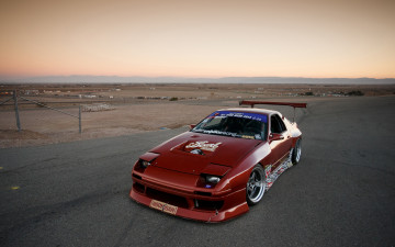 Картинка автомобили nissan datsun