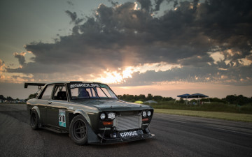 Картинка автомобили nissan datsun