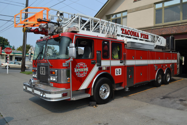 Обои картинки фото автомобили, пожарные машины, пожарка