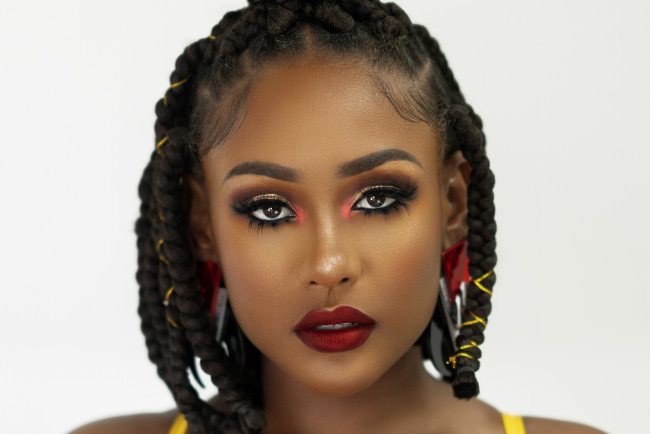 Обои картинки фото nailah blackman, музыка, лицо, портрет, чернокожая, темнокожая, актриса, макияж, взгляд, брюнетка, фото, модель, фотография, певица, девушка, nailah, blackman