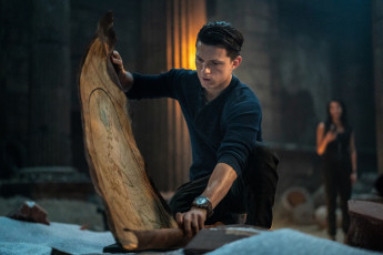 Картинка uncharted+||+2022 кино+фильмы uncharted author oreskis nathan drake tom holland кадры фильм боевик анчартед на картах не значится