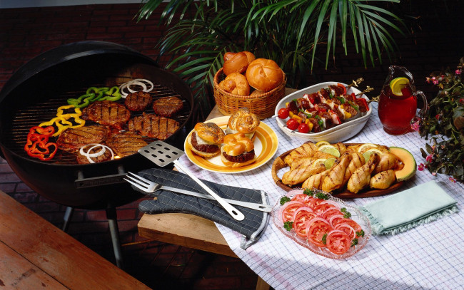 Обои картинки фото еда, разное, мясо, перец, помидоры, гамбургеры, шашлык