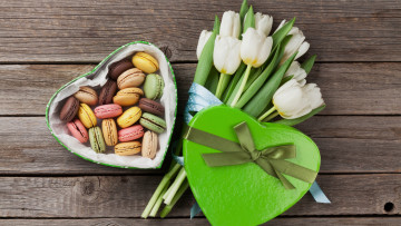 Картинка праздничные день+святого+валентина +сердечки +любовь коробка сердце макаруны тюльпаны бутоны лента бант