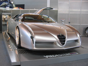 Картинка alfa romeo автомобили выставки уличные фото