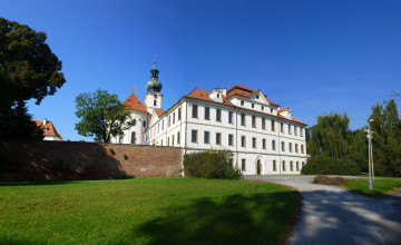 Картинка бржевновский монастырь города католические соборы костелы аббатства Чехия