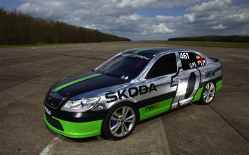 Картинка автомобили skoda octavia