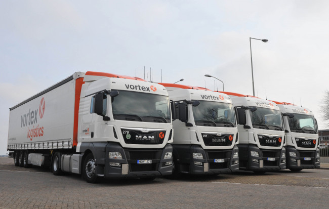 Обои картинки фото автомобили, man, tgx, седельный, тягач, xlx, bls, efficientline, 18-440