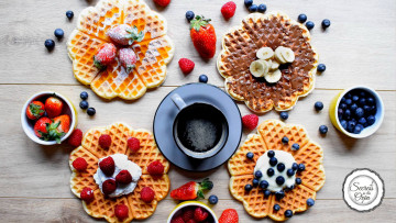 Картинка еда блины +оладьи ягоды вафли клубника малина черника