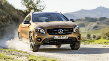 Картинка mercedes-benz+gla+220d+4matic+2018 автомобили mercedes-benz gla 2018 4matic 220d