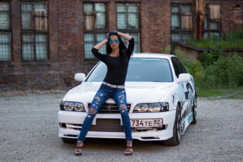 Картинка автомобили -авто+с+девушками toyota chaser