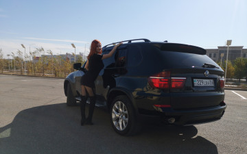 Картинка автомобили -авто+с+девушками bmw x5