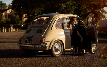 обоя автомобили, -авто с девушками, fiat, 500