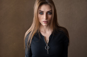 Картинка девушки -+блондинки +светловолосые блондинка свитер