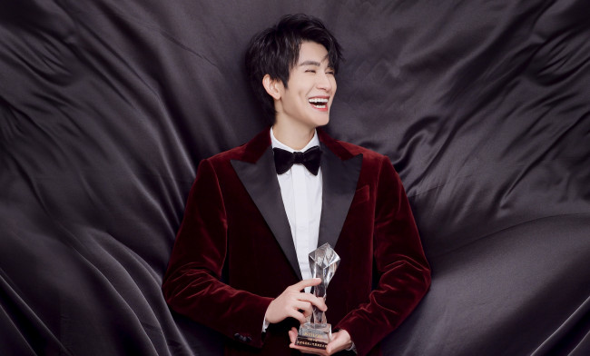 Обои картинки фото мужчины, zhu zanjin, zhu, zanjin, чжу, цзаньцзинь