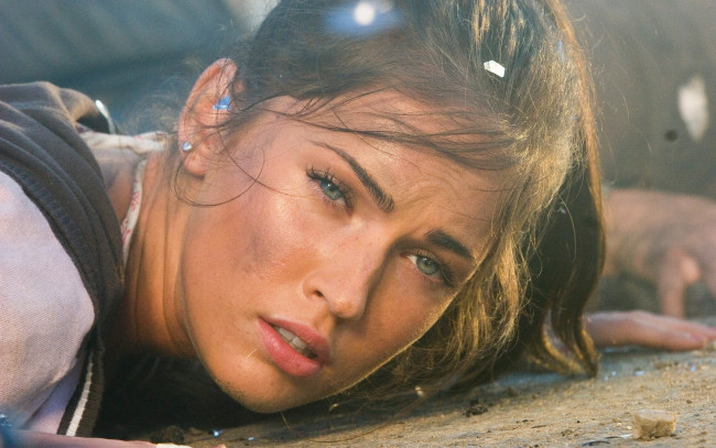 Обои картинки фото кино фильмы, transformers, девушка, лицо