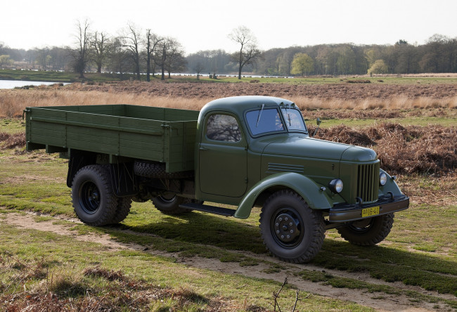 Обои картинки фото зил- 164, автомобили, зил грузовики, зил-, 164, автомобиль, грузовой, ретро, бортовой