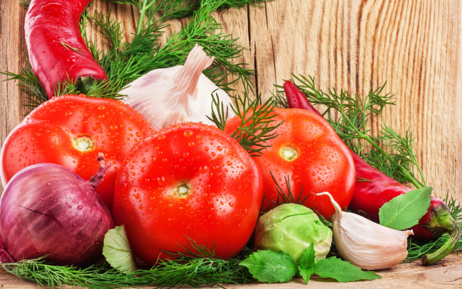 Обои картинки фото еда, овощи, укроп, помидоры, лук, чеснок, перец